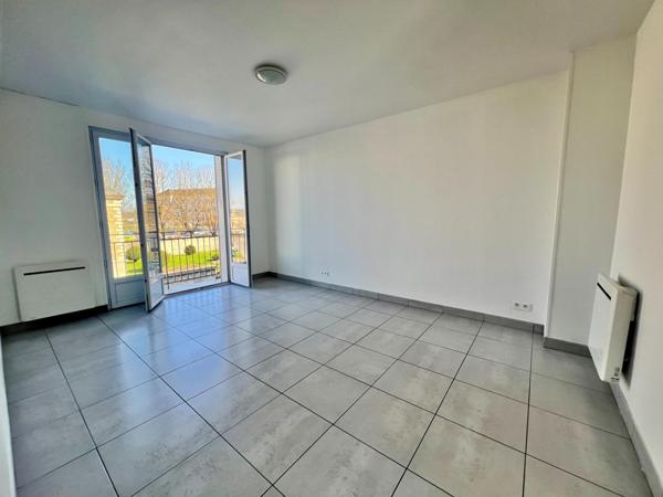 Très proche centre ville, très bel appartement F3 de 53 m²