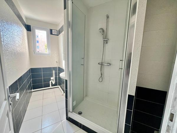 Très proche centre ville, très bel appartement F3 de 53 m²