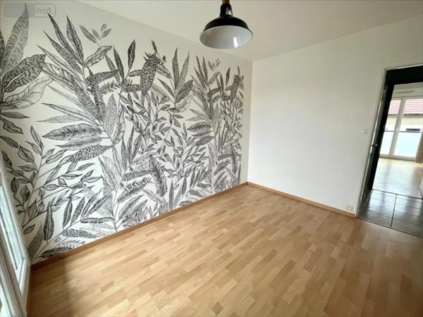 Location - Appartement Reims 51100 4 pièces 76 m 2