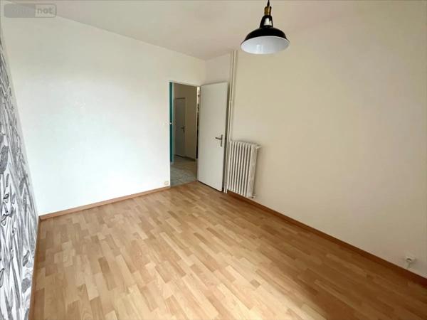 Location - Appartement Reims 51100 4 pièces 76 m 2