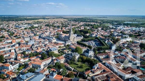 Terrain à vendre  210 m 2   LUCON  - 85