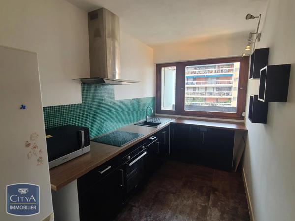 Appartement à louer 2 pièces 48.48m² Marseille (13006)