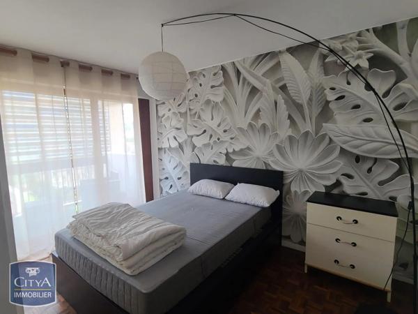 Appartement à louer 2 pièces 48.48m² Marseille (13006)