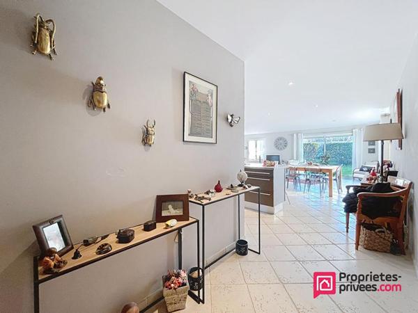 PUILBOREAU - Elégante Maison de plain-pied de 100m2, au calme, coeur de bourg