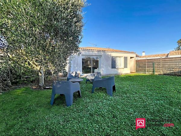 PUILBOREAU - Elégante Maison de plain-pied de 100m2, au calme, coeur de bourg