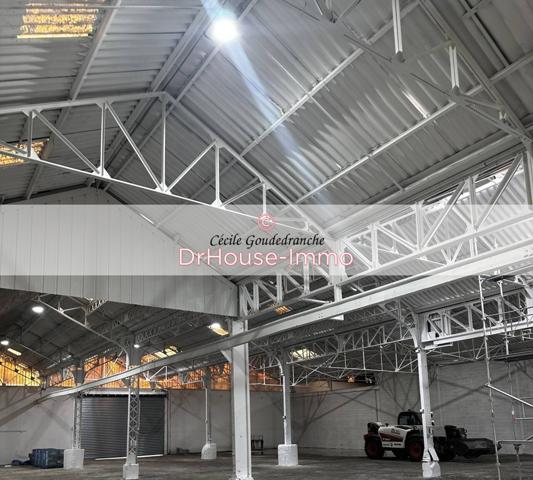 Bien immobilier à vendre de 1 550 m²