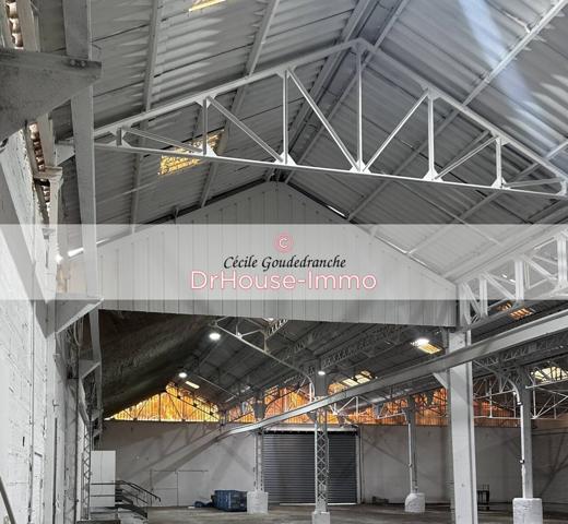 Bien immobilier à vendre de 1 550 m²