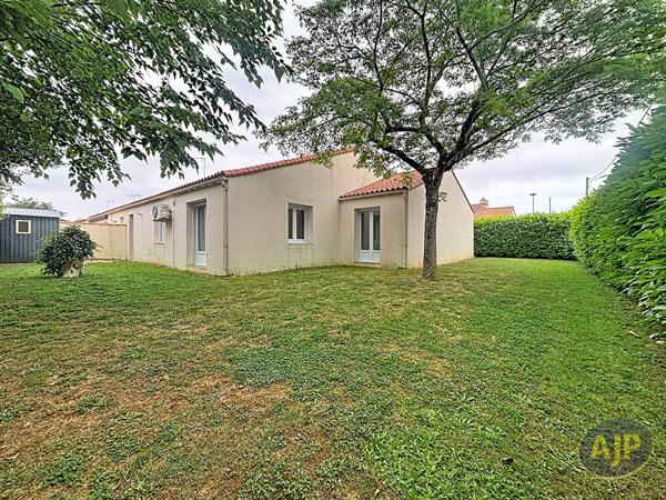Maison à louer Lucon : 4 pièces, 91m² avec 3 chambre(s) à 950€ - AJP Immobilier La Roche-sur-Yon