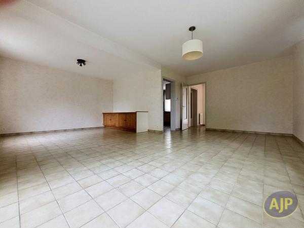 Maison à louer Lucon : 4 pièces, 91m² avec 3 chambre(s) à 950€ - AJP Immobilier La Roche-sur-Yon