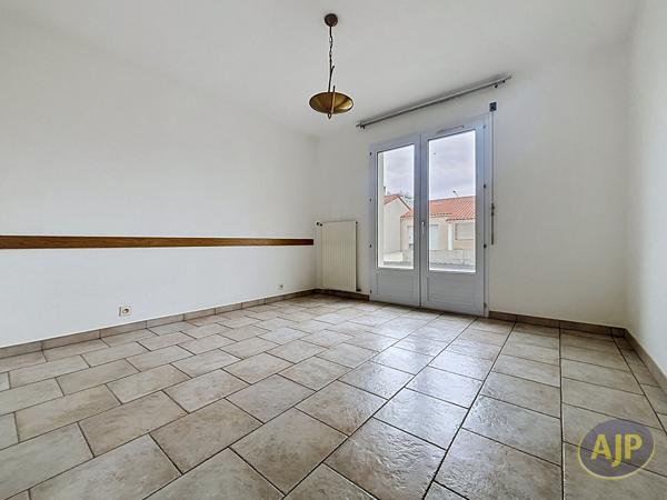 Maison à louer Lucon : 4 pièces, 91m² avec 3 chambre(s) à 950€ - AJP Immobilier La Roche-sur-Yon