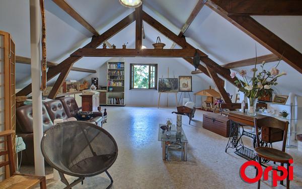 Maison à vendre    7 pièces •  Crémieu