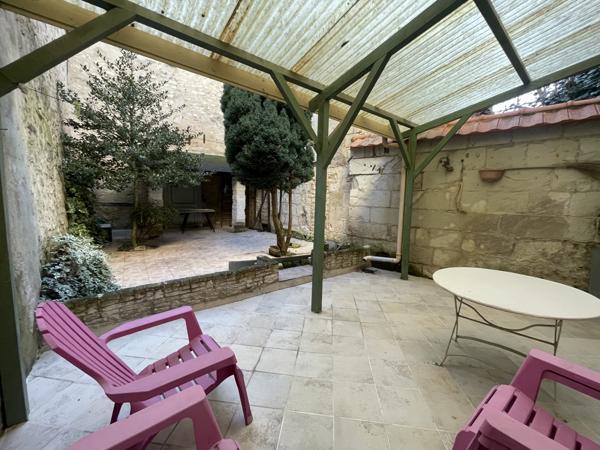 IMMEUBLE DE RAPPORT 5 APPARTEMENTS et un LOCAL COMMERCIAL