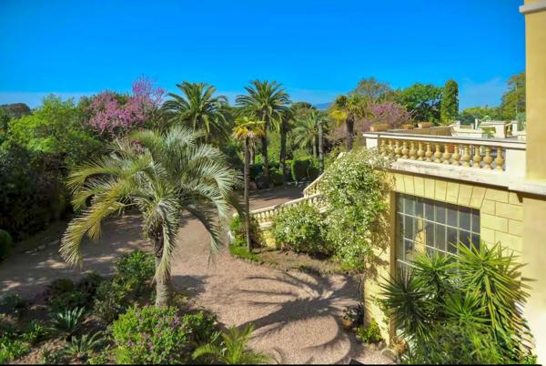 Fréjus/Saint-Raphaël quartier Valescure-splendide appartement bourgeois de 120m2