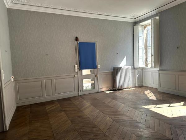 Local/bureau à vendre SEMUR EN AUXOIS (21)