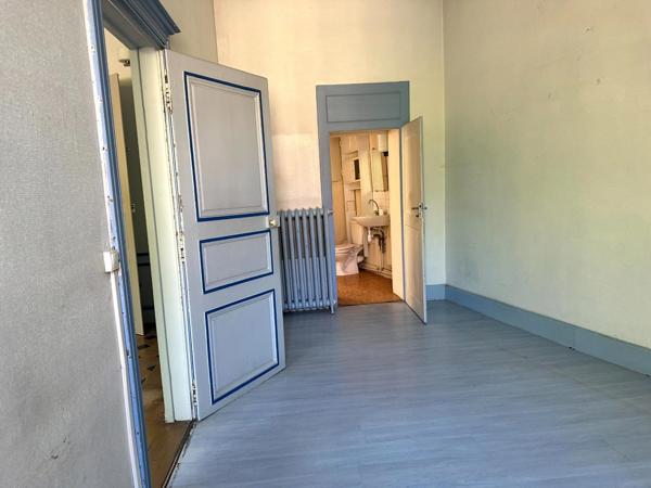 Local/bureau à vendre SEMUR EN AUXOIS (21)
