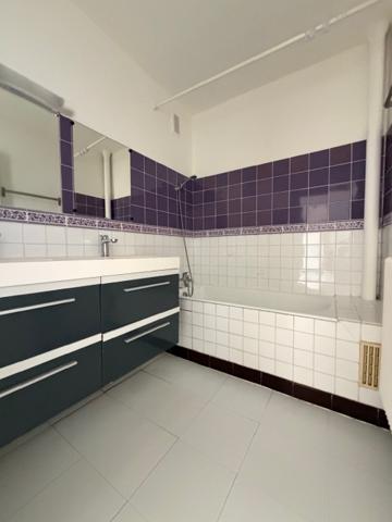 T4 LA ROCHELLE LA ROSSIGNOLETTE