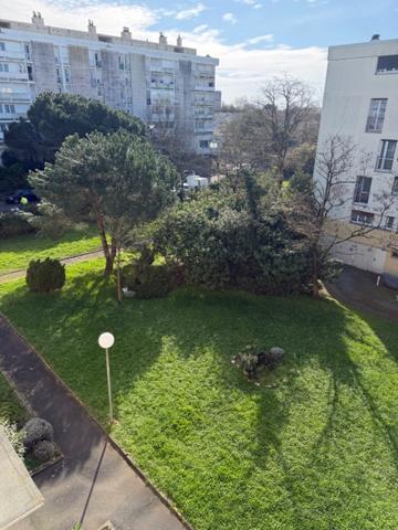 T4 LA ROCHELLE LA ROSSIGNOLETTE