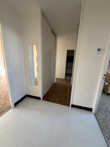 T4 LA ROCHELLE LA ROSSIGNOLETTE