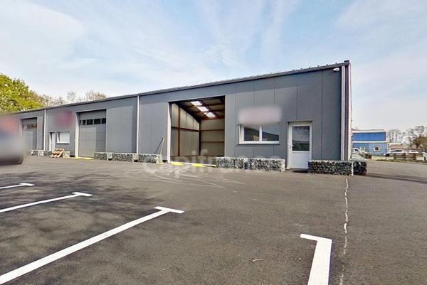 A la location sur LANTIC – Cellule artisanale / box de stockage de 181 m² au sein d’un site sécurisé