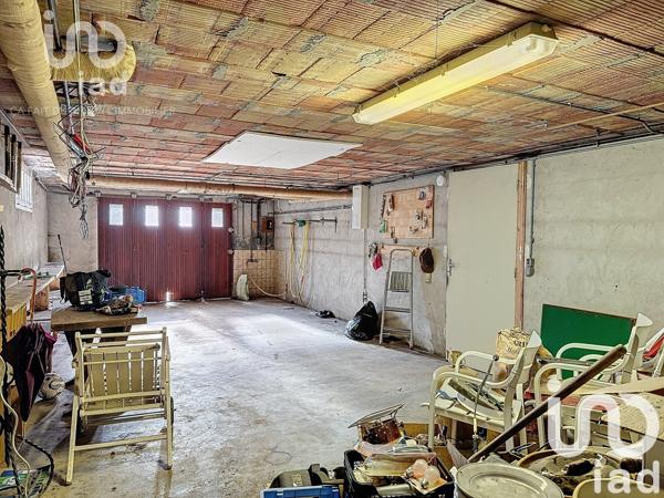 Maison traditionnelle 5 pièces de 135 m² à Villemandeur (45700)