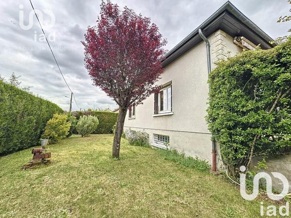 Maison traditionnelle 5 pièces de 135 m² à Villemandeur (45700)