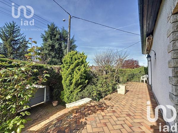 Maison traditionnelle 5 pièces de 135 m² à Villemandeur (45700)