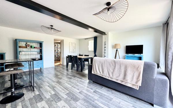 Maison à vendre    7 pièces • 180 m2 Fréjus