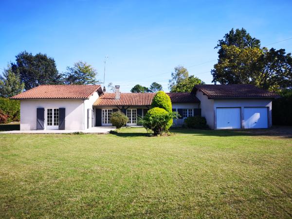 Maison, Mont De Marsan, à Louer, 4 chambres, garage, piscine