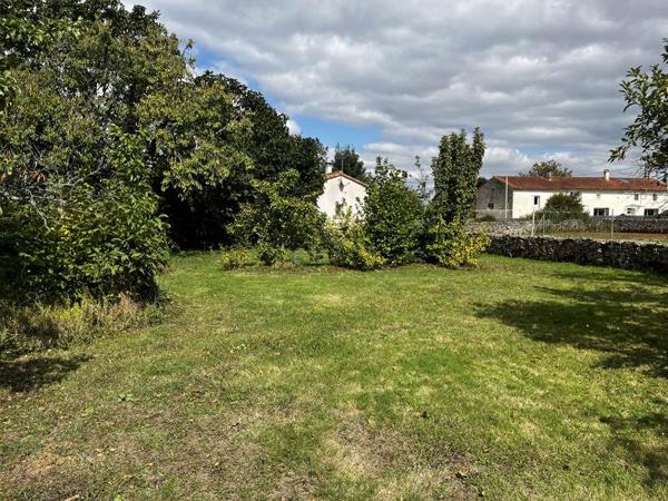 Maison à vendre |  Mazières-sur-Béronne |  6 pièces | 144 m²