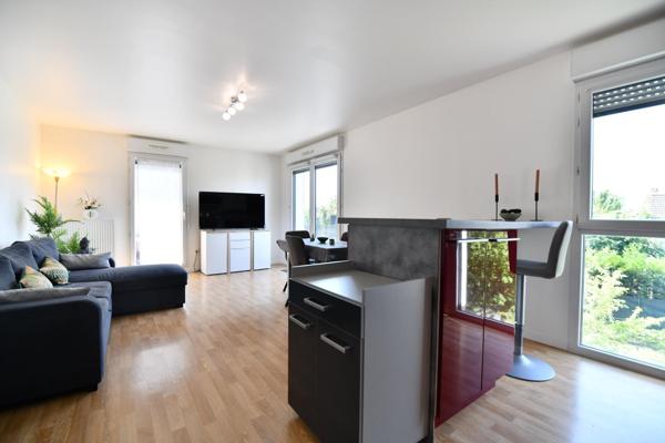 Bel appartement de trois pièces dans une résidence de 2015!!