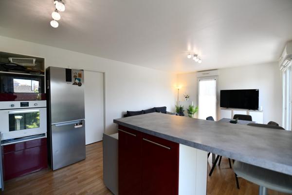 Bel appartement de trois pièces dans une résidence de 2015!!