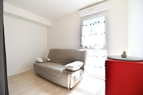 Bel appartement de trois pièces dans une résidence de 2015!!