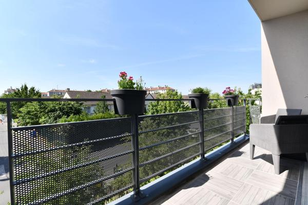 Bel appartement de trois pièces dans une résidence de 2015!!