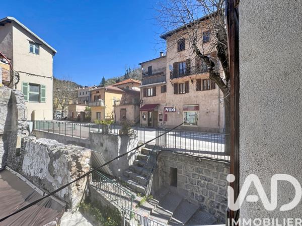 Appartement à vendre 3 pièces 52 m² Saint-Sauveur-sur-Tinée