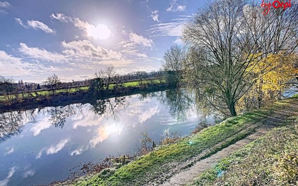 Appartement à vendre    4 pièces • 75,49 m2 Hardricourt