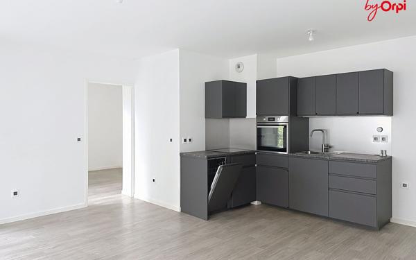 Appartement à vendre    4 pièces • 75,49 m2 Hardricourt