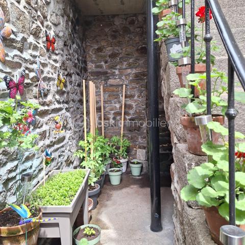 Immeuble mixte de 87 m²