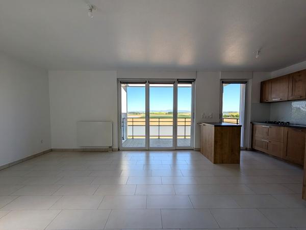Appartement 4 pièces - 85m² - Balcon/Parking 290 000 € H.A.I.*