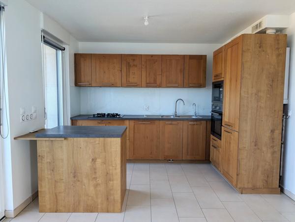 Appartement 4 pièces - 85m² - Balcon/Parking 290 000 € H.A.I.*