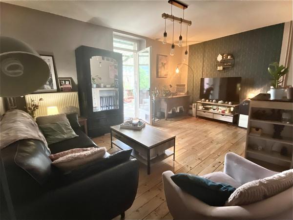 Maison de village avec jardin attenant