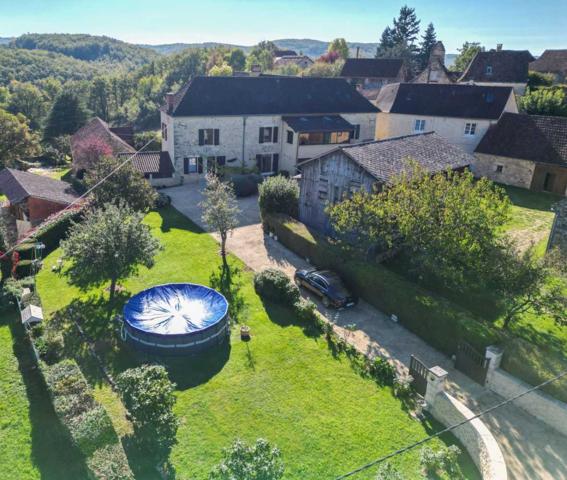 Maison ancienne - Gourdon SECTEUR GOURDON - Bel Enclos de caractère avec jardin - maison et dépendance aménagée attenante