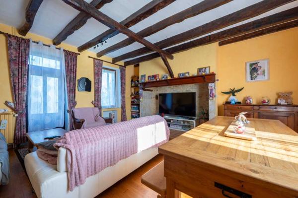 Maison ancienne - Gourdon SECTEUR GOURDON - Bel Enclos de caractère avec jardin - maison et dépendance aménagée attenante