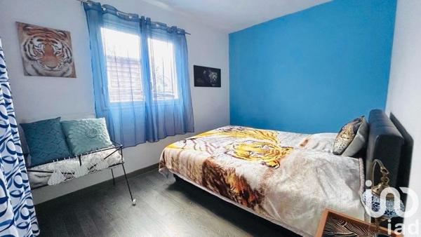 Maison traditionnelle 7 pièces de 184 m² à La Plaine-des-Palmistes (97431)