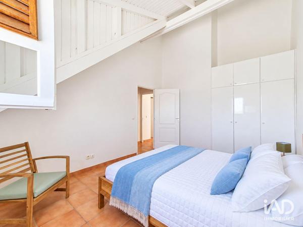 Location maison 4 pièces 130 m² Saint-François