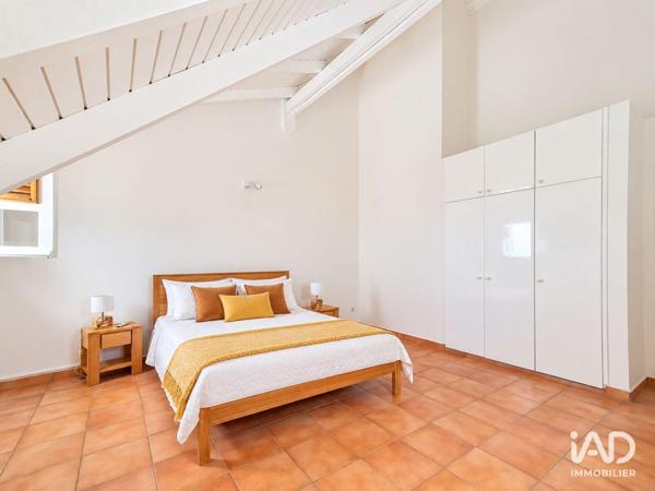 Location maison 4 pièces 130 m² Saint-François