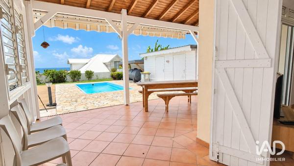 Location maison 4 pièces 130 m² Saint-François