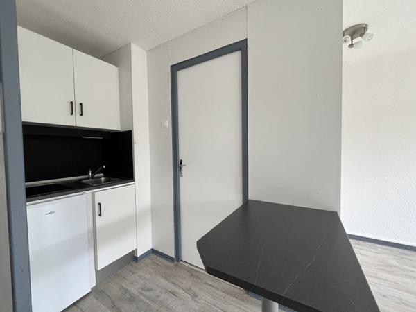 Appartement à vendre 81 000 € La Roche-sur-Yon 1 pièce 23,5 m² DPE C