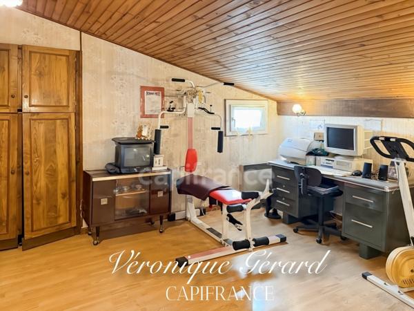 Maison type Arcachonnaise de 143 M2, 3 voir 4 chambres, terrain entièrement clos