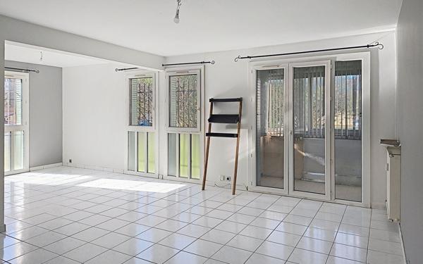 Appartement à vendre    3 pièces • 65 m2 Avignon