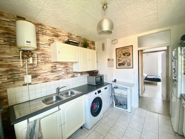 APPARTEMENT T5 RÉNOVÉ AVEC BALCON, GARAGE & CAVE